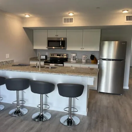 E401 Retreat At Regal Palms, 2 Bedroom Condo